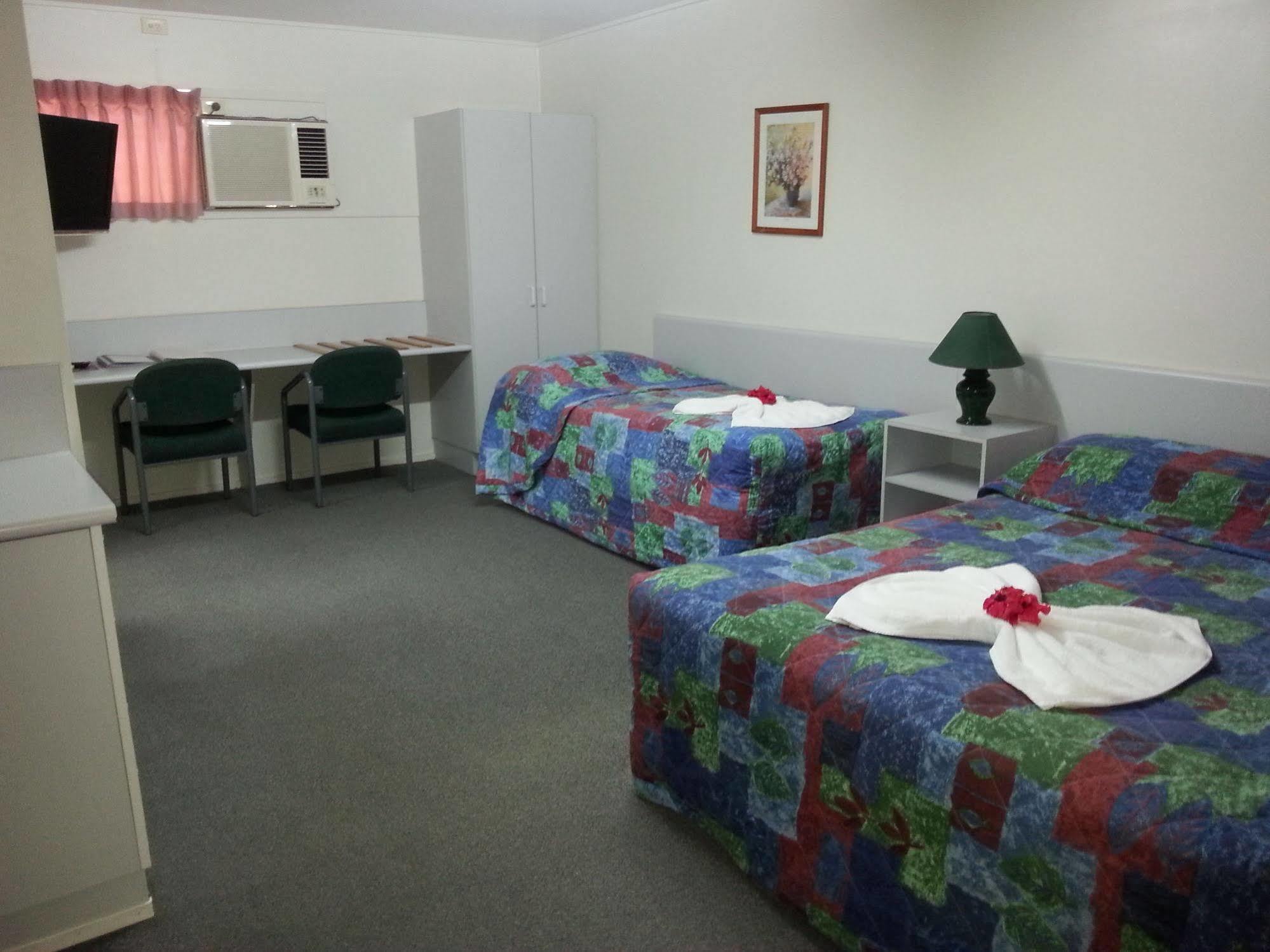 Golden Fountain Motel Rockhampton Exterior foto