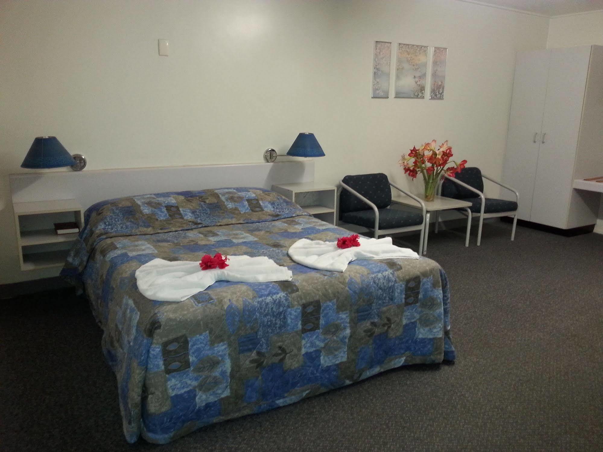 Golden Fountain Motel Rockhampton Exterior foto